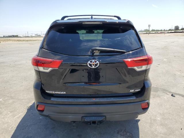 5TDJZRFH4HS362028 - 2017 TOYOTA HIGHLANDER SE 黑色 照片 6