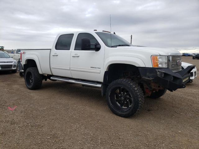 1GT121E89CF110128 - 2012 GMC SIERRA K2500 SLT WHITE photo 4