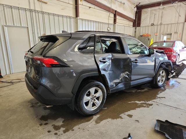 2T3P1RFV0MC148624 - 2021 TOYOTA RAV4 XLE GRAY photo 3