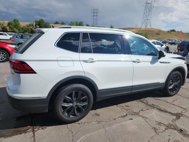 3VV2B7AX6RM183519 - 2024 VOLKSWAGEN TIGUAN SE 白色 照片 3