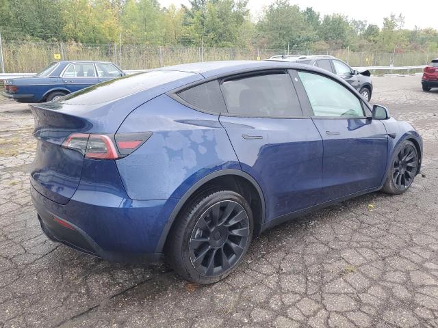 7SAYGDEE4NF387321 - 2022 TESLA MODEL Y BLUE photo 3