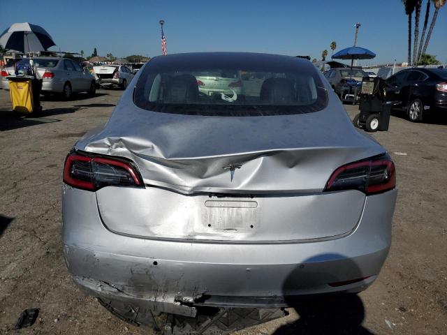 5YJ3E1EA7JF012123 - 2018 TESLA MODEL 3 SILVER photo 6