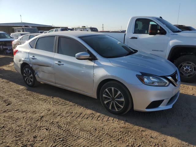 3N1AB7AP2JY290710 - 2018 NISSAN SENTRA S SILVER photo 4