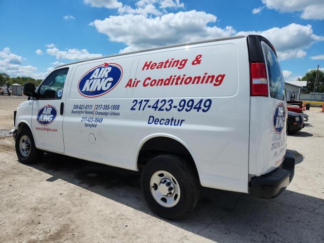 1GCWGAFG5H1348303 - 2017 CHEVROLET EXPRESS G2500 WHITE photo 2