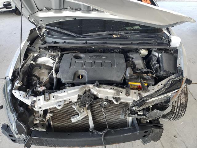 2T1BURHE8JC987827 - 2018 TOYOTA COROLLA L ვერცხლისფერი ფოტო 11