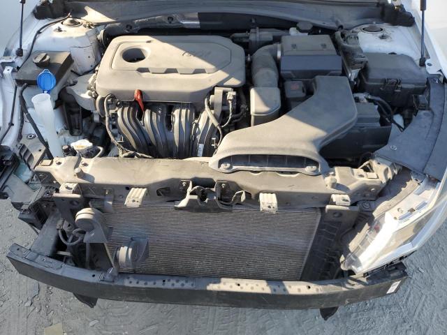 5XXGT4L35JG241863 - 2018 KIA OPTIMA LX 白色 照片 11