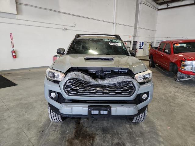 5TFCZ5AN9MX259898 - 2021 TOYOTA TACOMA DOUBLE CAB GRAY photo 5