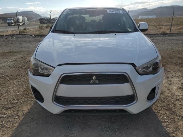 4A4AP3AUXEE018012 - 2014 MITSUBISHI OUTLANDER ES WHITE photo 5