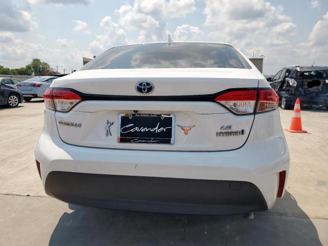 JTDBCMFE4R3030947 - 2024 TOYOTA COROLLA LE 白色 照片 6