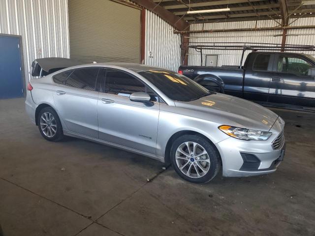 3FA6P0LU8KR272213 - 2019 FORD FUSION SE ვერცხლისფერი ფოტო 4