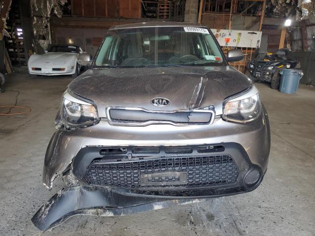 KNDJN2A21G7282992 - 2016 KIA SOUL GRAY photo 5