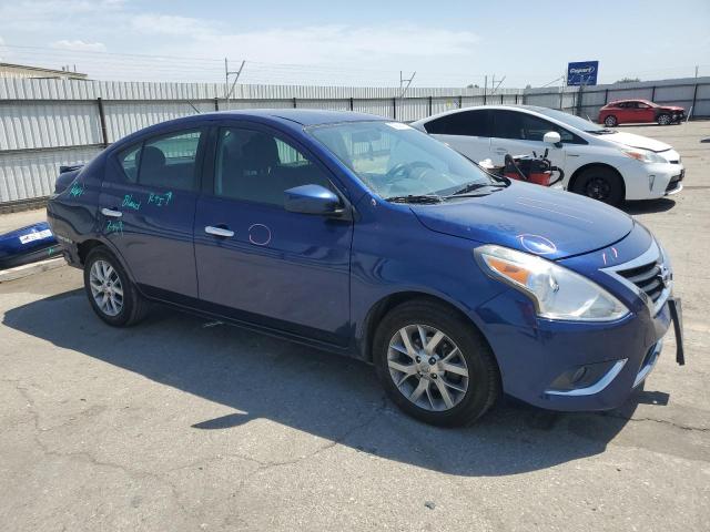 3N1CN7AP4JL878542 - 2018 NISSAN VERSA S BLUE photo 4