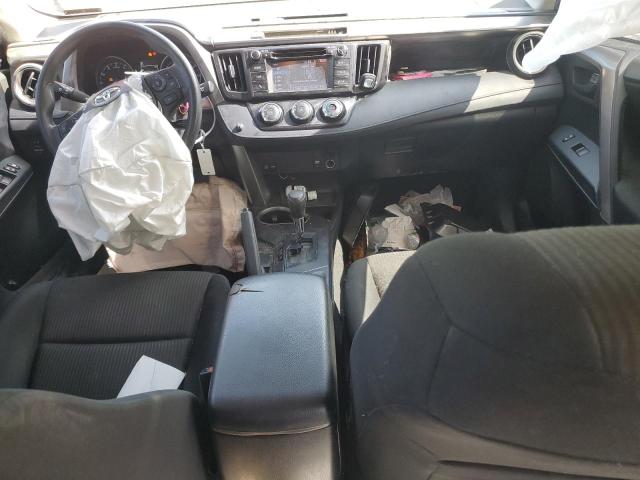 JTMZFREV5JJ751850 - 2018 TOYOTA RAV4 LE Blau Foto 8