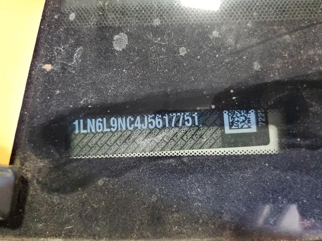 1LN6L9NC4J5617751 - 2018 LINCOLN CONTINENTAL RESERVE WHITE photo 12