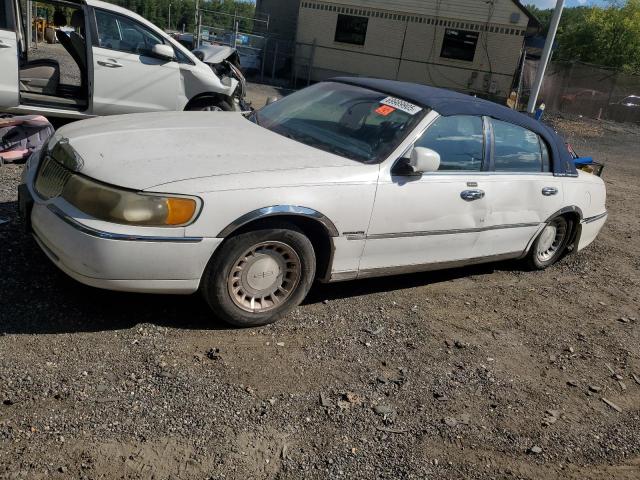 1LNHM81W3YY783851 - 2000 LINCOLN TOWN CAR EXECUTIVE Սպիտակ լուսանկար 1