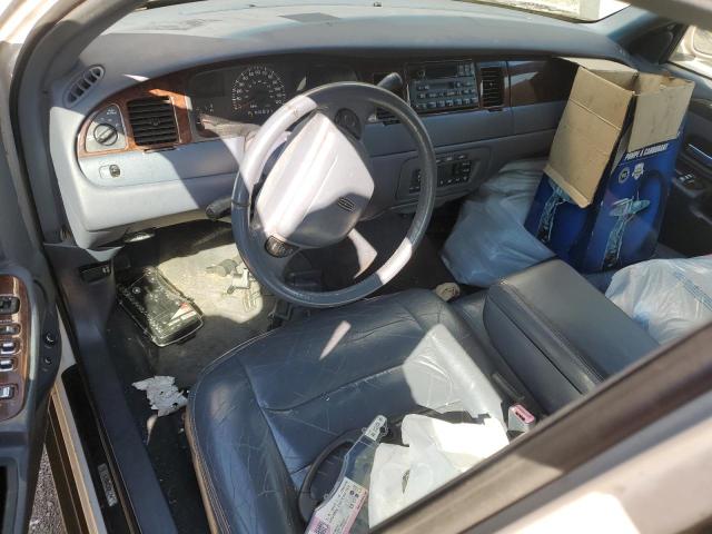 1LNHM81W3YY783851 - 2000 LINCOLN TOWN CAR EXECUTIVE Սպիտակ լուսանկար 8