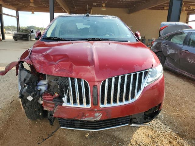 2LMDJ6JK9DBL24330 - 2013 LINCOLN MKX RED photo 5