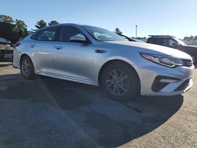 5XXGT4L3XKG341958 - 2019 KIA OPTIMA LX ვერცხლისფერი ფოტო 4