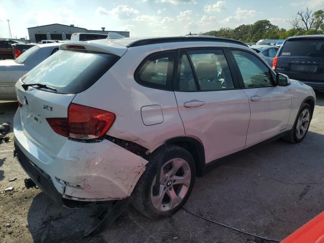 WBAVM1C51DVW43955 - 2013 BMW X1 SDRIVE28I WHITE photo 3