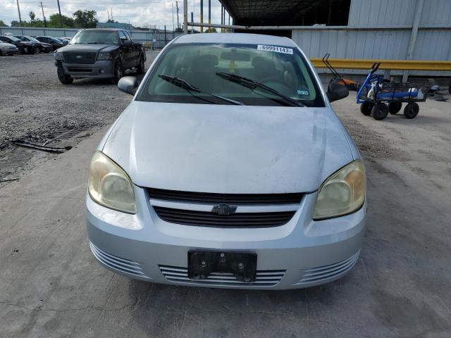 1G1AK52F157604581 - 2005 CHEVROLET COBALT SILVER photo 5