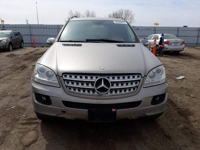 4JGBB75E36A083390 - 2006 MERCEDES-BENZ ML 500 SILVER photo 5