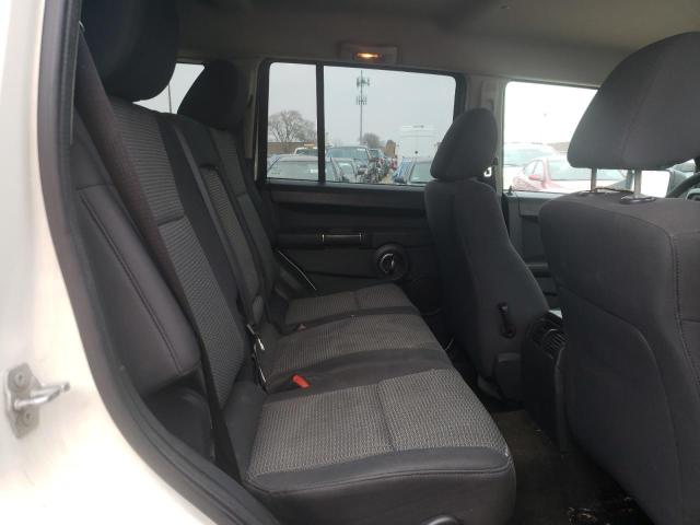 1J4RG4GK2AC130356 - 2010 JEEP COMMANDER SPORT Weiß Foto 11