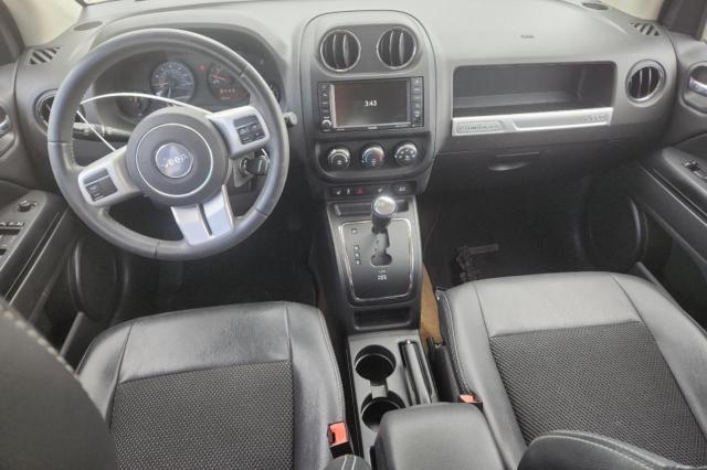 1C4NJDBBXGD671753 - 2016 JEEP COMPASS SPORT ვერცხლისფერი ფოტო 8