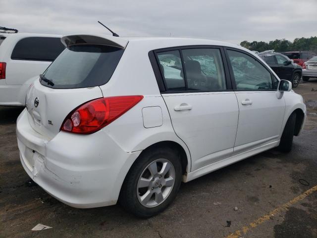 3N1BC1CP1BL489581 - 2011 NISSAN VERSA S WHITE photo 3