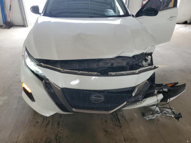 1N4BL4CV7KC133375 - 2019 NISSAN ALTIMA SR WHITE photo 11