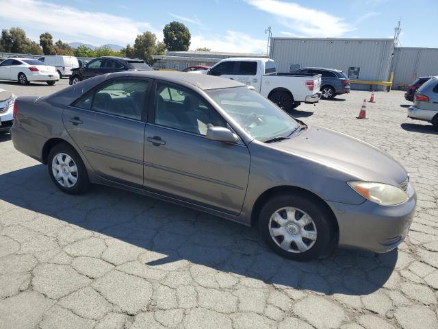 4T1BE32K12U541821 - 2002 TOYOTA CAMRY LE GRAY photo 4
