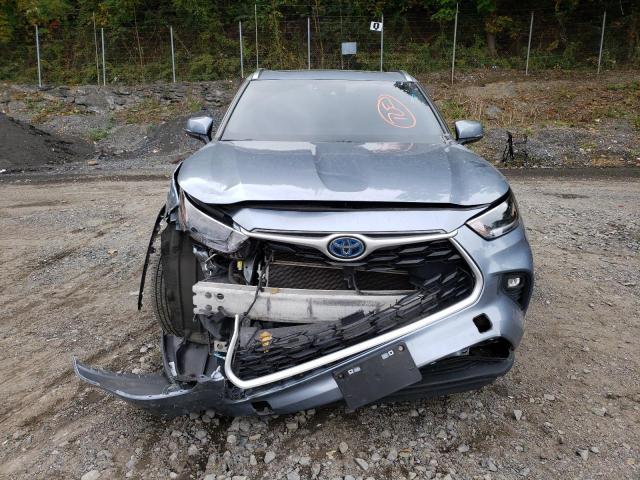 5TDGBRCH4MS066214 - 2021 TOYOTA HIGHLANDER HYBRID XLE GRAY photo 5