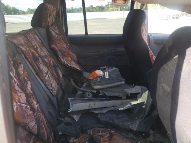 1J8HG48P67C702400 - 2007 JEEP COMMANDER 银色 照片 11