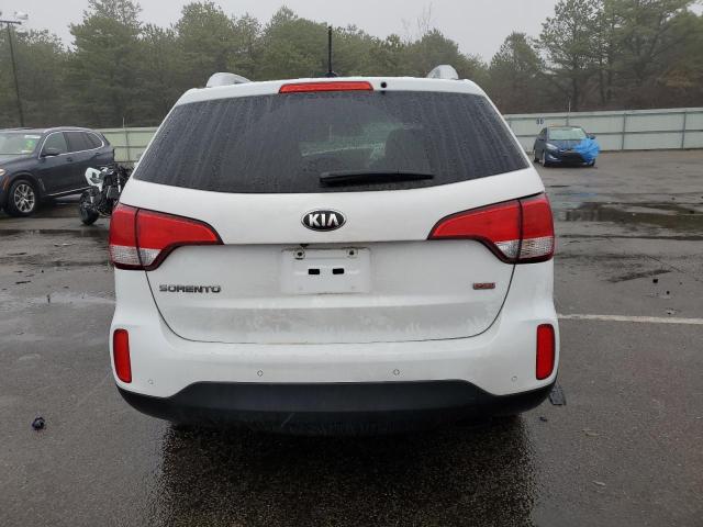 5XYKTCA60FG636943 - 2015 KIA SORENTO LX WHITE photo 6