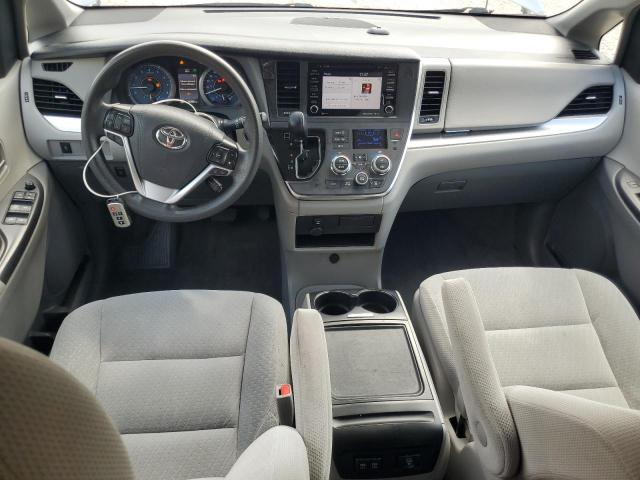 5TDKZ3DC0KS982049 - 2019 TOYOTA SIENNA LE 银色 照片 8