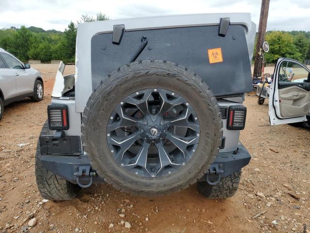 1C4HJWEG9EL104212 - 2014 JEEP WRANGLER U SAHARA 银色 照片 6