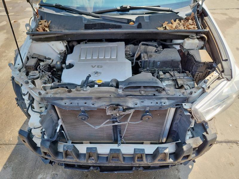 5TDZK3EH3BS036685 - 2011 TOYOTA HIGHLANDER BASE Blanc photo 12