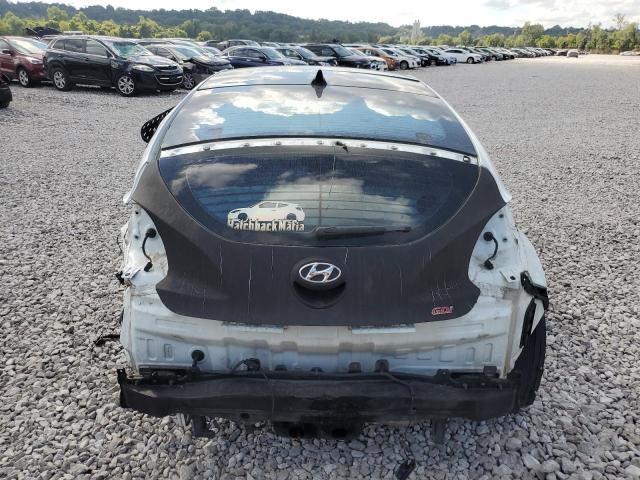 KMHTC6ADXDU092561 - 2013 HYUNDAI VELOSTER WHITE photo 6