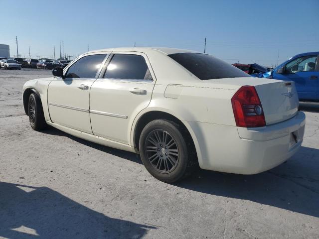 2C3KA43D59H517495 - 2009 CHRYSLER 300 LX WHITE photo 2