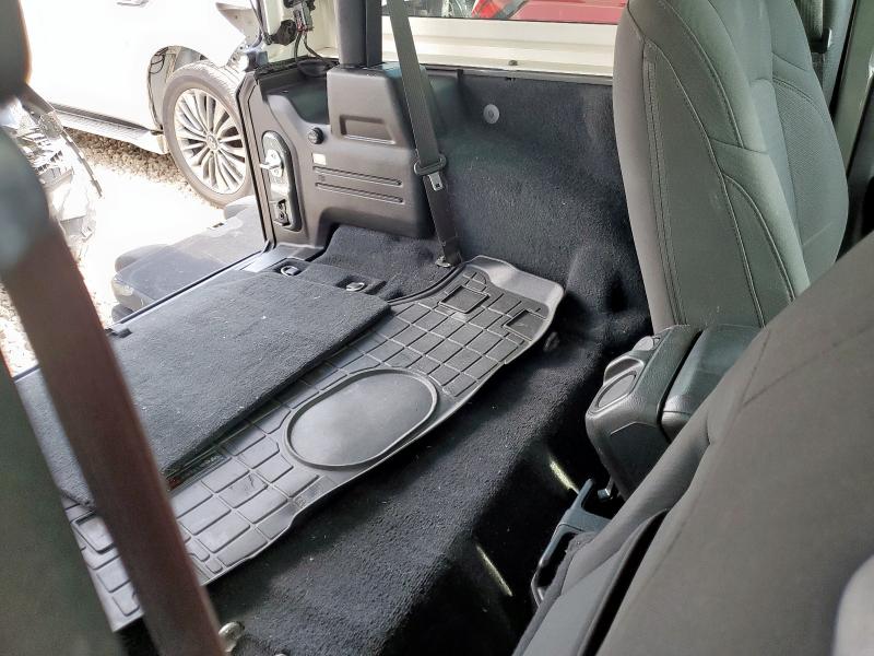 1C4GJXAG5JW303631 - 2018 JEEP WRANGLER SPORT GRAY photo 10