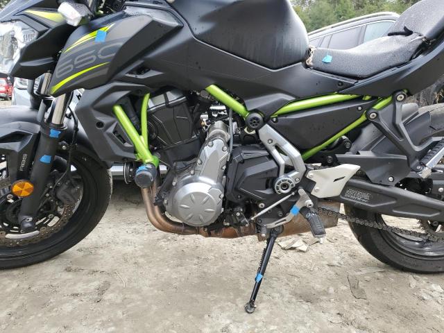 JKAEREH16KDA36547 - 2019 KAWASAKI ER650 H TWO TONE photo 7