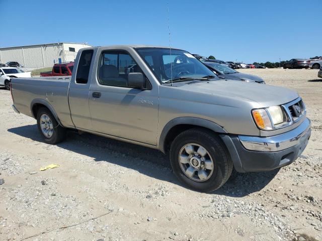 1N6DD26S8YC364037 - 2000 NISSAN FRONTIER KING CAB XE SILVER photo 4