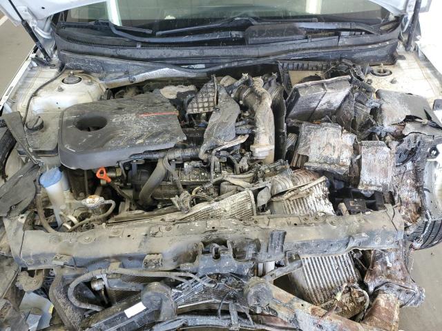 5NPE34AB4FH256061 - 2015 HYUNDAI SONATA SPORT WHITE photo 11