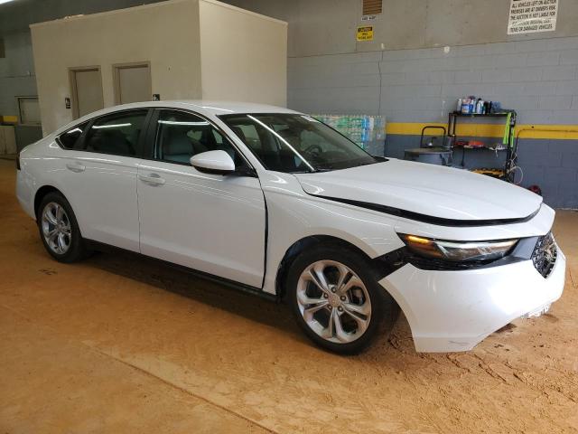 1HGCY1F24SA037510 - 2025 HONDA ACCORD LX WHITE photo 4