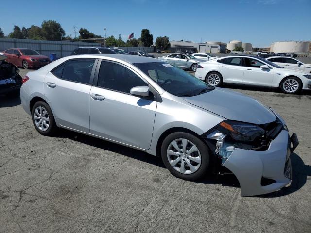 2T1BURHE1KC246758 - 2019 TOYOTA COROLLA L ვერცხლისფერი ფოტო 4