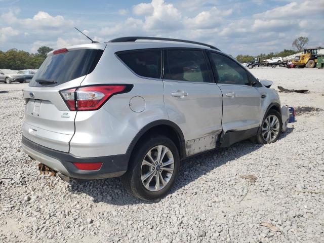 1FMCU0GD5JUC37275 - 2018 FORD ESCAPE SE SILVER photo 3