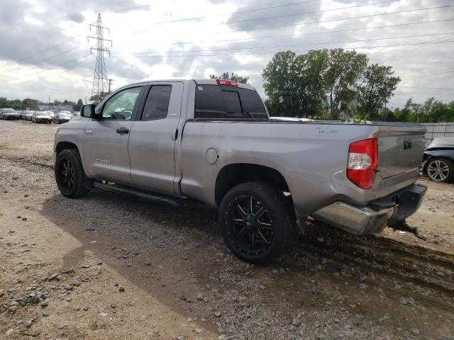 5TFUY5F15GX518517 - 2016 TOYOTA TUNDRA DOUBLE CAB SR/SR5 SILVER photo 2