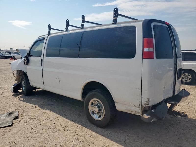 1GAZGMFG9H1223053 - 2017 CHEVROLET EXPRESS G3 LT WHITE photo 2