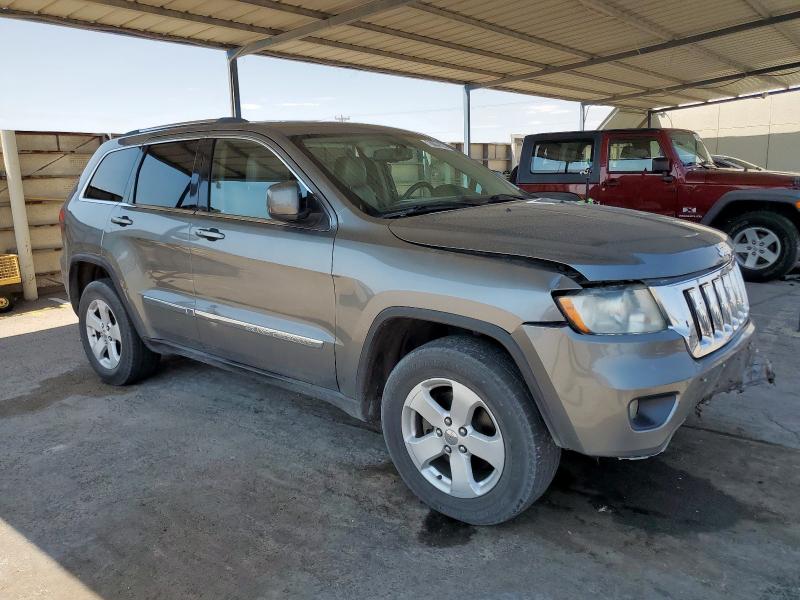 1C4RJFAT2DC509933 - 2013 JEEP GRAND CHER LAREDO Gri fotoğraf 4