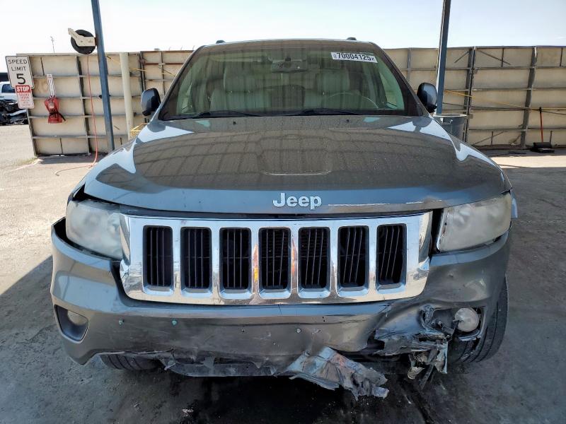 1C4RJFAT2DC509933 - 2013 JEEP GRAND CHER LAREDO Gri fotoğraf 5