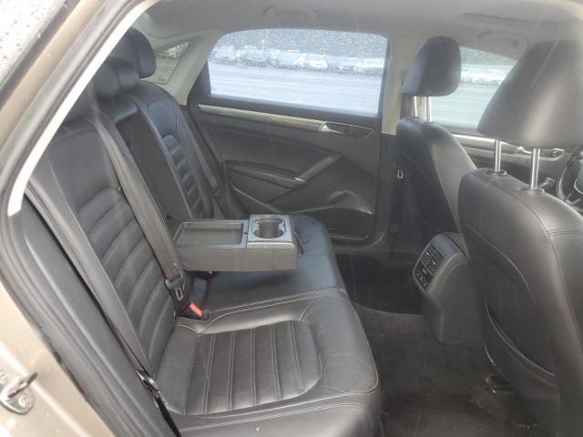 1VWCT7A37GC064404 - 2016 VOLKSWAGEN PASSAT SEL GOLD photo 10
